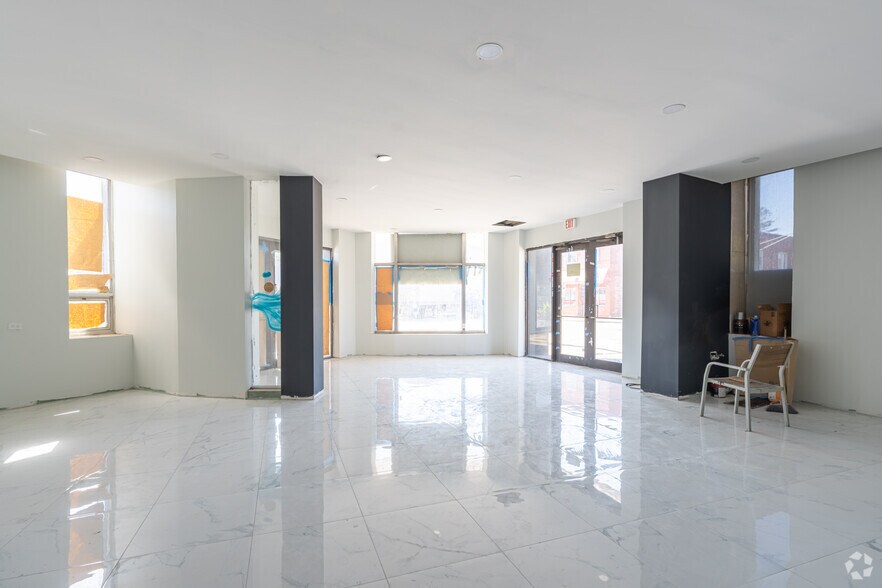 More Photos Of 4192 S Archer Ave, Chicago General Retail For Sale