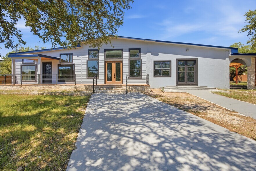 Primary Photo Of 17621 Stacey Ln, Lago Vista Lodge Meeting Hall For Lease