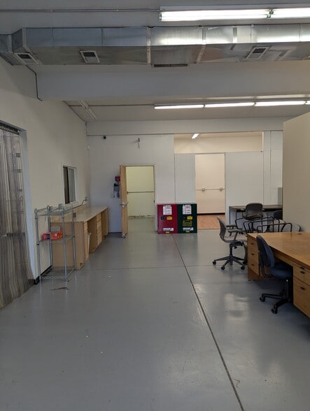More Photos Of 1040 5th Ave, Lyons Food Processing For Lease