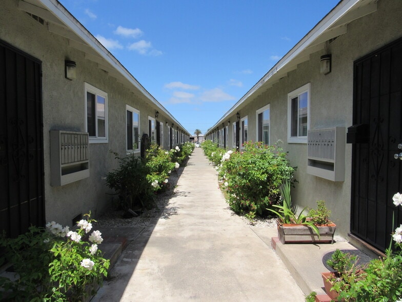 More Photos Of 15121 Van Buren St, Midway City Apartments For Sale