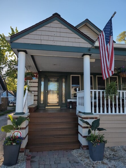 More Photos Of 417 N Hough St, Barrington Medical For Lease