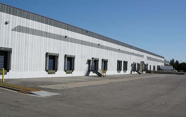 More Photos Of 8800 Valley Forge Ln N, Maple Grove Distribution For Lease