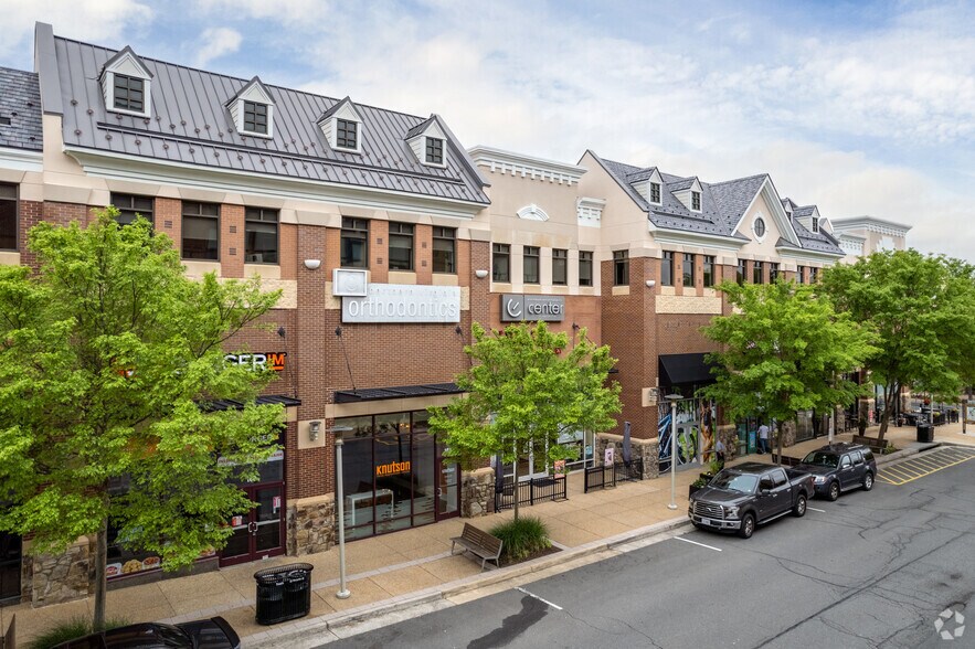 More Photos Of 42385-42395 Ryan Rd, Brambleton Unknown For Lease