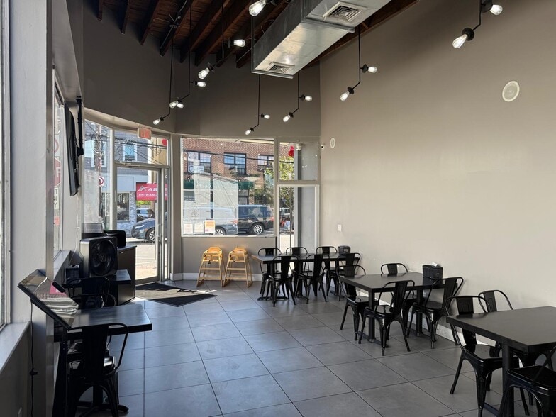 More Photos Of 344-346 Central Ave, Lawrence Restaurant For Lease