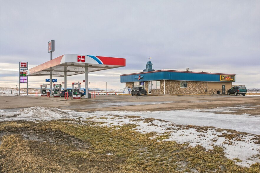 More Photos Of 1600 N Crawford Ave, Hardin General Retail For Sale