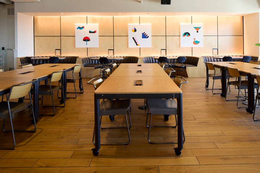 More Photos Of 1 Beacon St, Boston Coworking Space