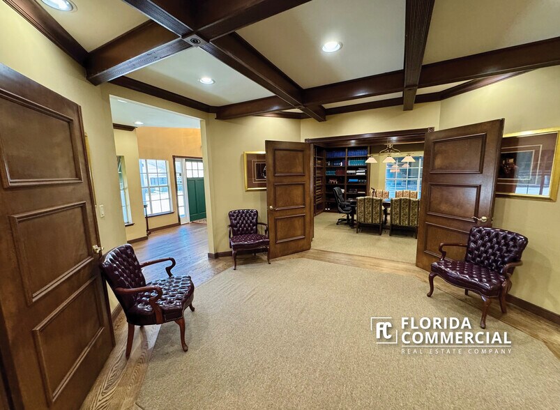 More Photos Of 1115 SE Ocean Blvd, Stuart Office Residential For Sale