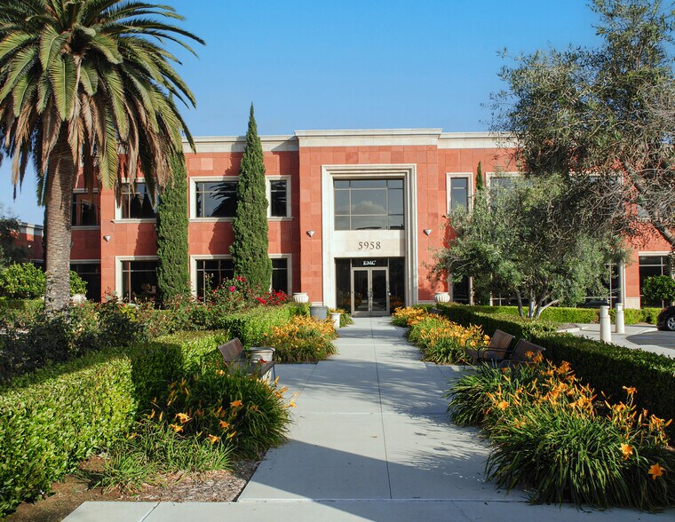 More Photos Of 5958 Priestly Dr, Carlsbad Office For Sale