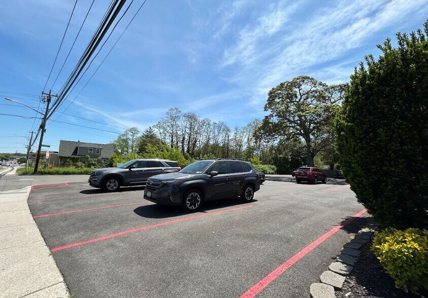 More Photos Of 742-746 Middle Country Rd, Selden Freestanding For Sale