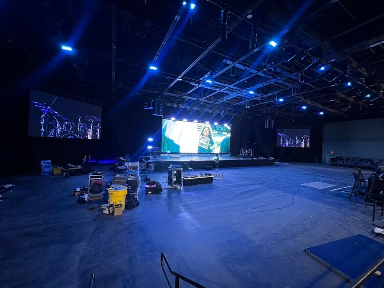 More Photos Of 3350 Greenbriar Pky SW, Atlanta Movie Radio TVStudio For Lease