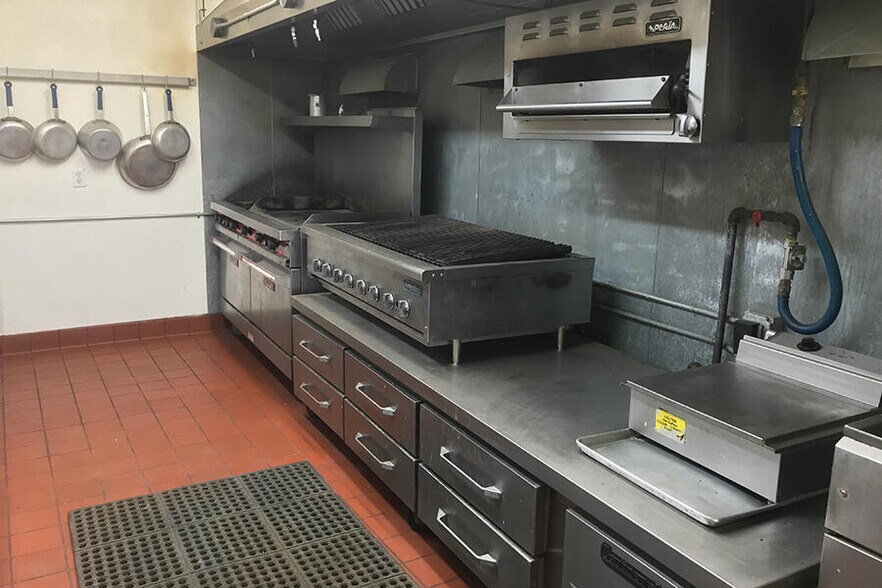 More Photos Of 35 Hotchkiss Ave, Colona, CO, Montrose Restaurant For Sale