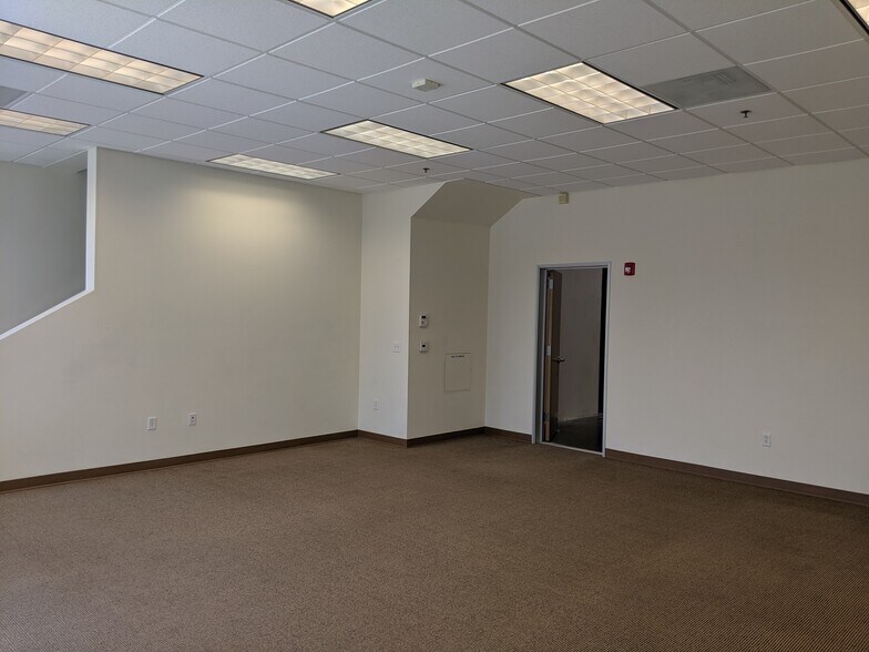 More Photos Of 1116 Cadillac Ct, Milpitas Flex For Sale