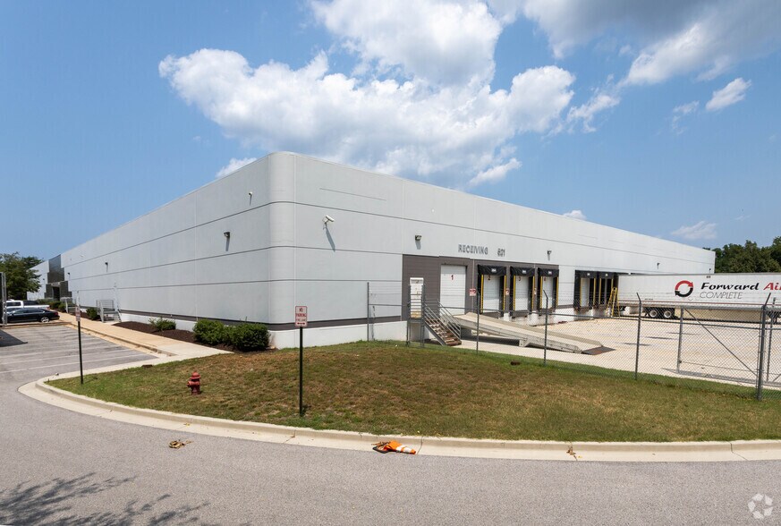 More Photos Of 521 McCormick Dr, Glen Burnie Warehouse For Lease