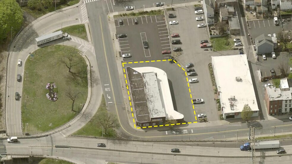 More Photos Of 102 Bushkill St, Easton General Retail For Sale