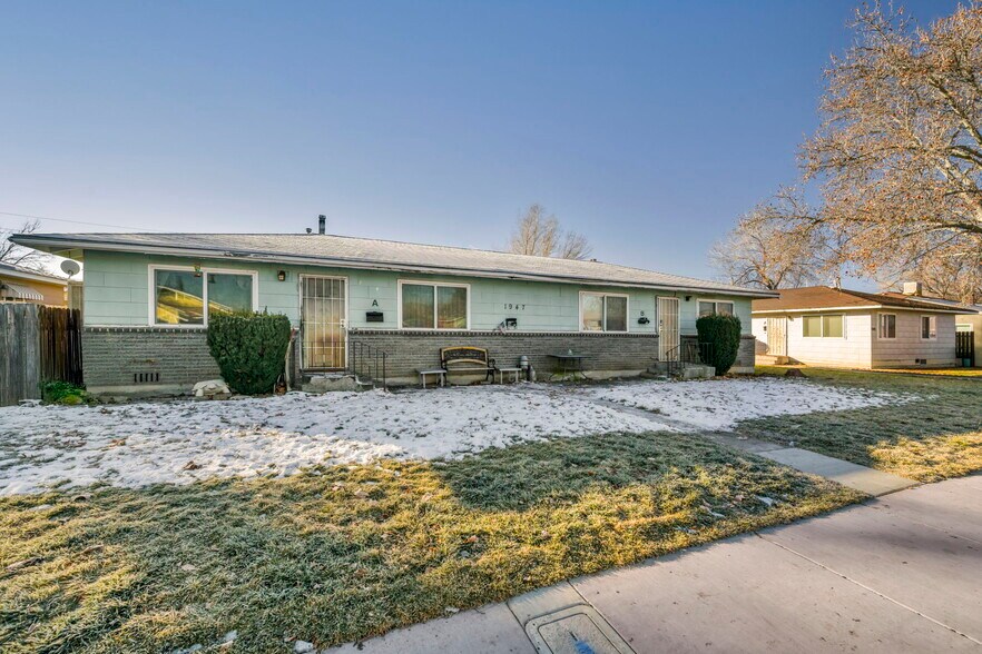 More Photos Of 1947-1949 H St, Sparks Apartments For Sale