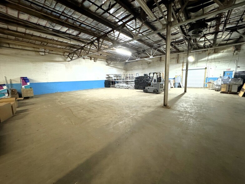 More Photos Of 130 Piper Ln, Salisbury Warehouse For Sale