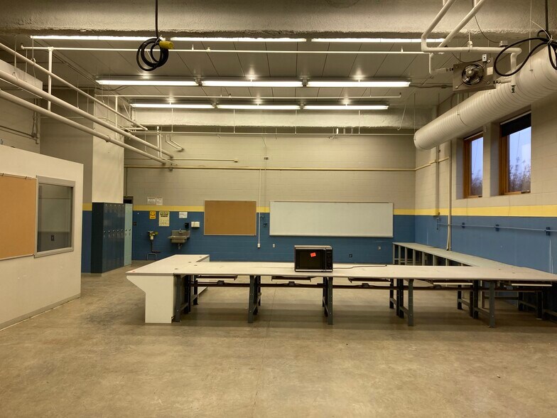 More Photos Of 802 E Central Entrance, Duluth Schools For Lease