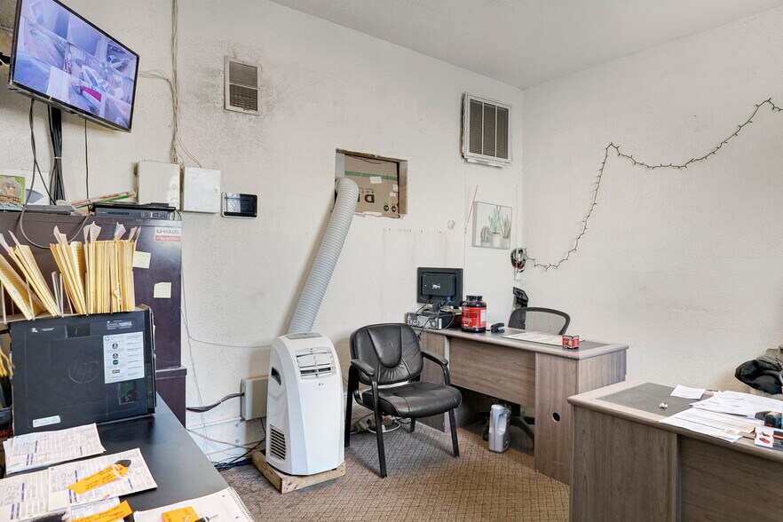 More Photos Of 3595 Broadway, Gary Industrial For Sale