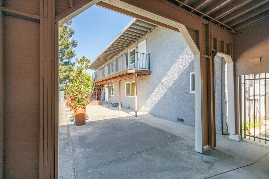 More Photos Of 917-923 Drever St, West Sacramento Office Residential For Sale