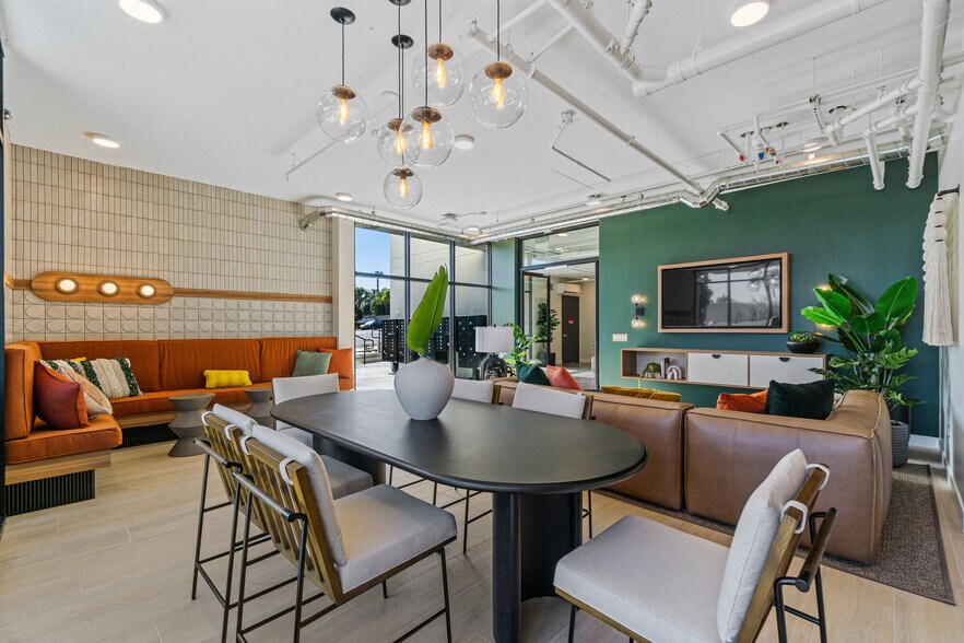 More Photos Of 1559 N Santa Fe Ave, Vista Apartments For Sale