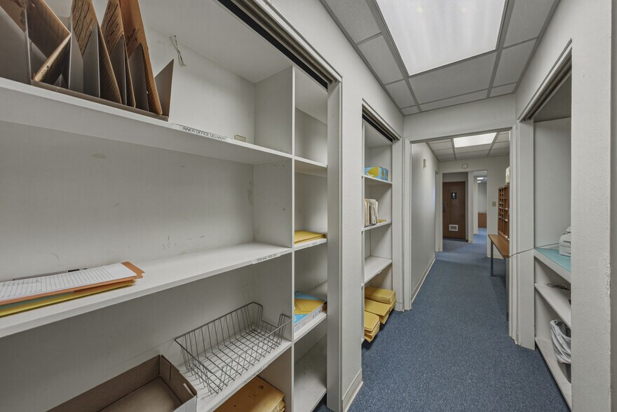 More Photos Of 215 Mary Reckeweg Way, Bartow Office For Sale