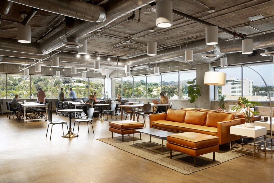 More Photos Of 7080 Hollywood Blvd, Los Angeles Office For Lease