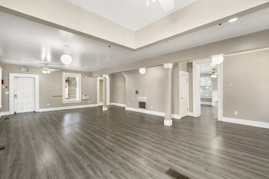 More Photos Of 1111-1123 D St, Sacramento Specialty For Sale