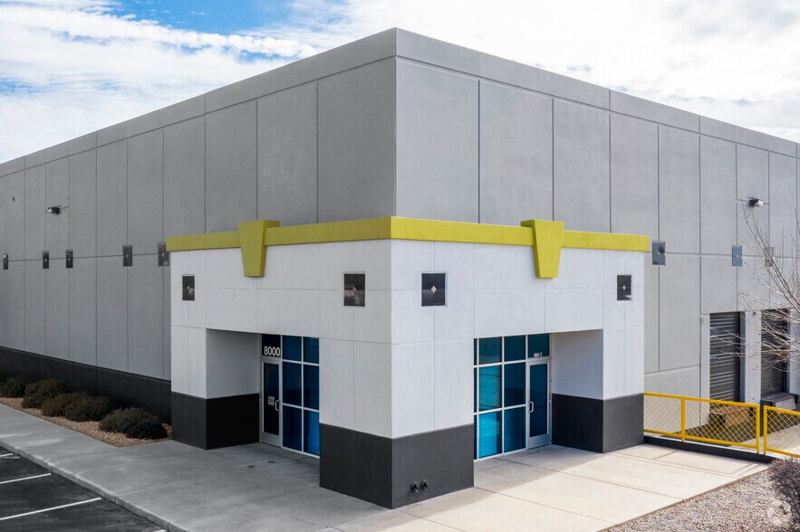 More Photos Of 8000 Bluewater Rd NW, Albuquerque Distribution For Lease