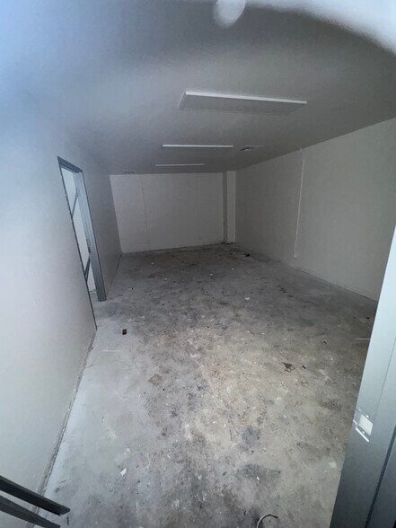 More Photos Of 16312 Garfield Ave, Paramount Warehouse For Lease