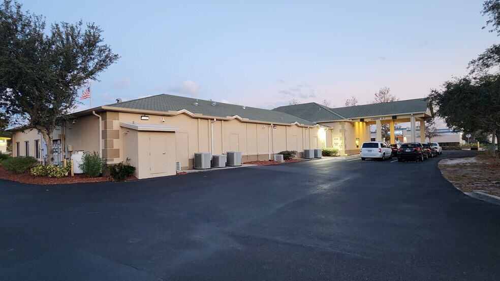 5138 Deer Park Dr, New Port Richey, FL 34653 Medical Office For Lease