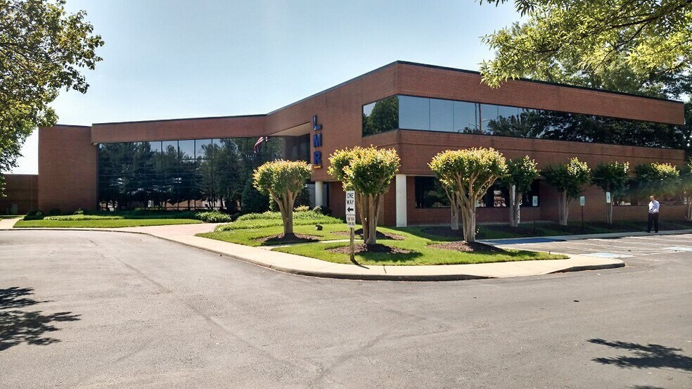 More Photos Of 4300 Crossings Blvd, Prince George Loft Creative Space For Lease