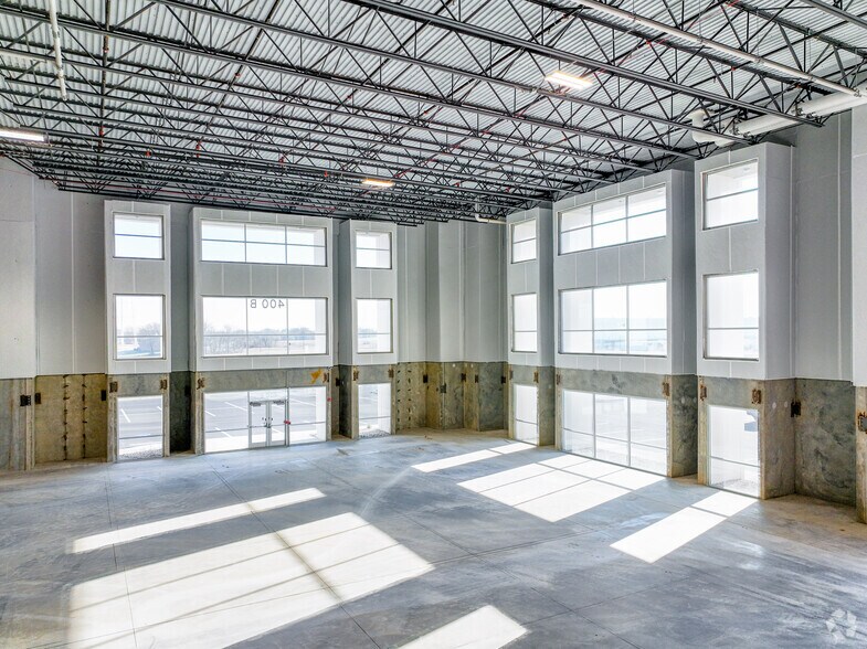 More Photos Of 400 Trey St, Jeffersonville Distribution For Lease