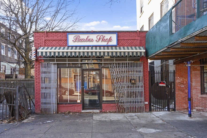 More Photos Of 920 Marcy Ave, Brooklyn Storefront For Sale