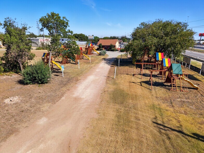 More Photos Of 15524 N Interstate 35, Austin Land For Sale