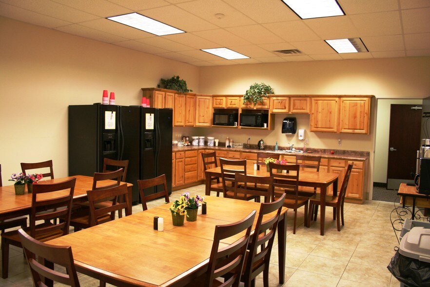 More Photos Of 555-561 E 1860 S, Provo Office For Sale
