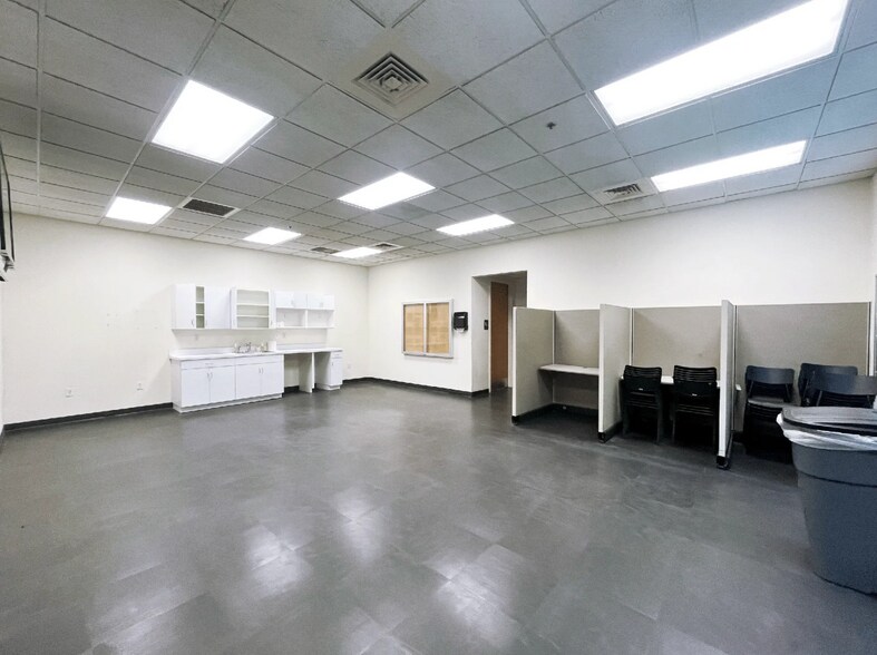 More Photos Of 175 McQueen Blvd, Summerville Manufacturing For Lease