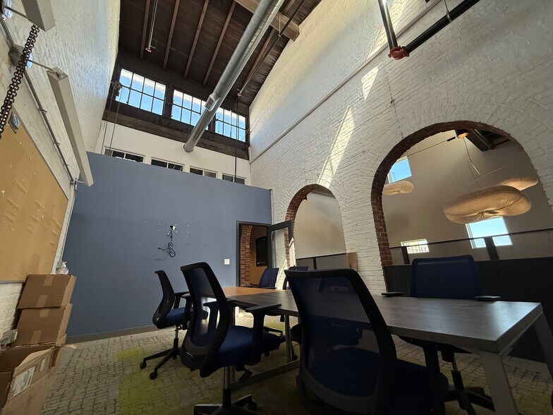 More Photos Of 1521-1531 N 31st St, Philadelphia Warehouse For Sale