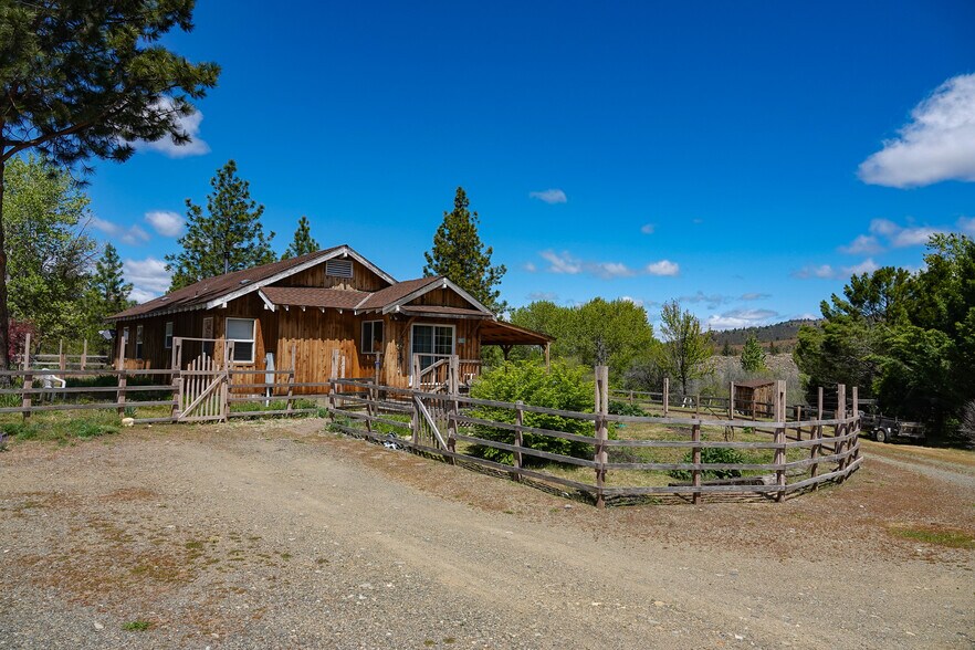 More Photos Of 10800 South Hwy 3 hwy, Callahan Land For Sale