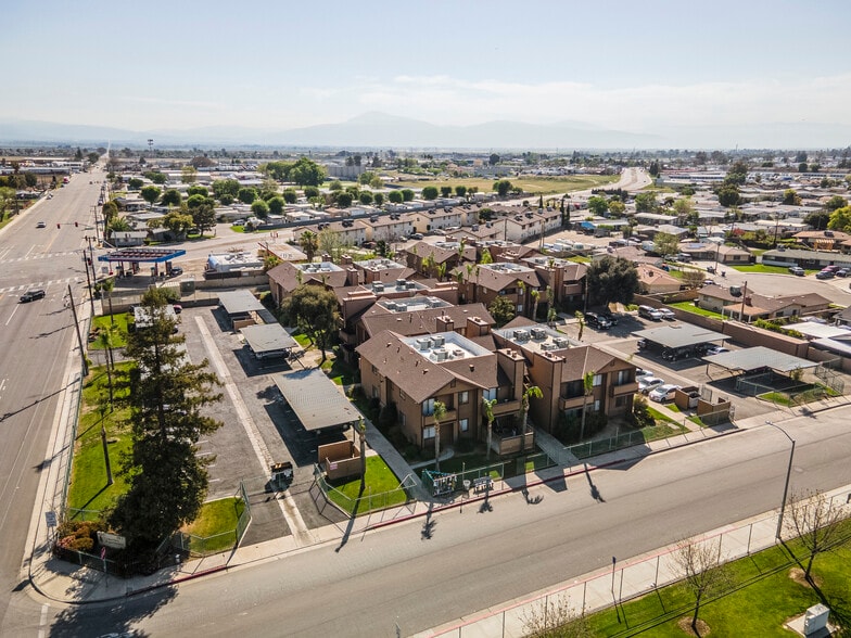 More Photos Of 701 Planz Rd, Bakersfield Apartments For Sale