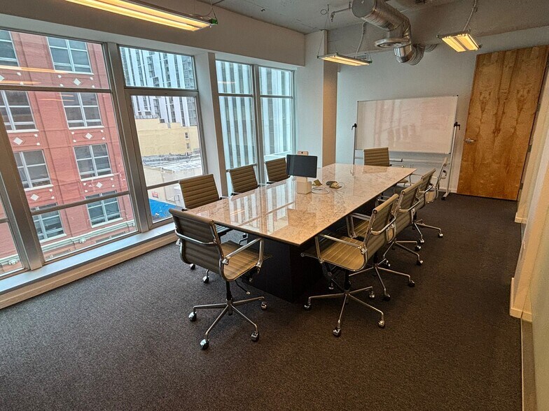 More Photos Of 14 NE 1st Ave, Miami Office For Sale
