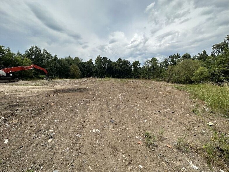 More Photos Of 812 St Paul Rd, Belhaven Industrial For Sale