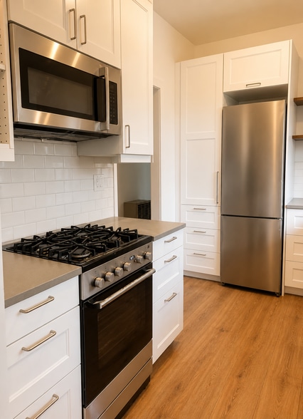 More Photos Of 603-607 1/2 N. Bronson Av, Los Angeles Apartments For Sale