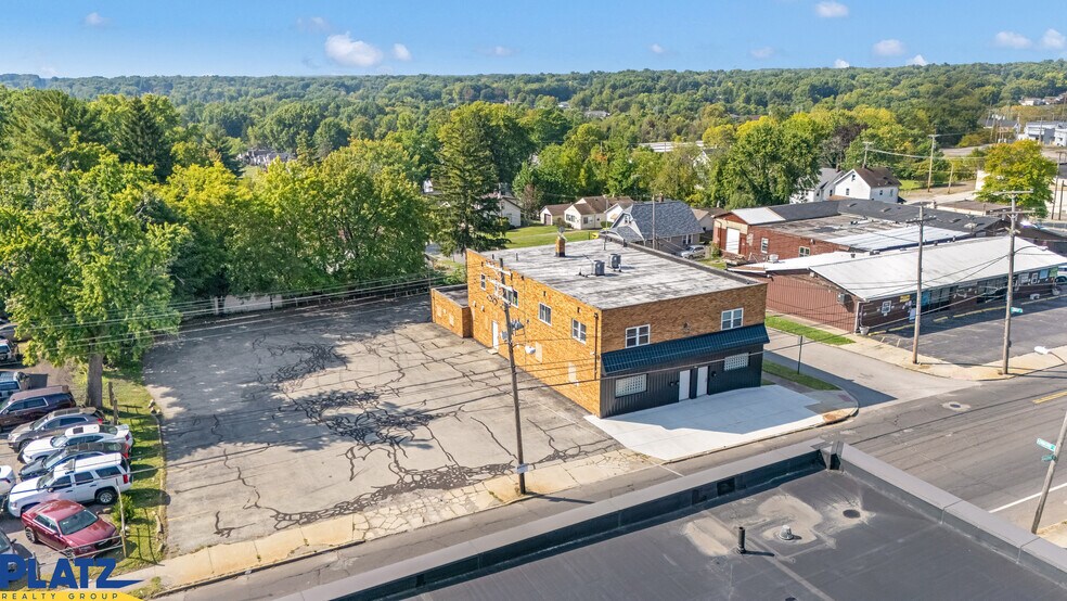 More Photos Of 3143 Mahoning Ave, Youngstown Storefront Retail Residential For Sale