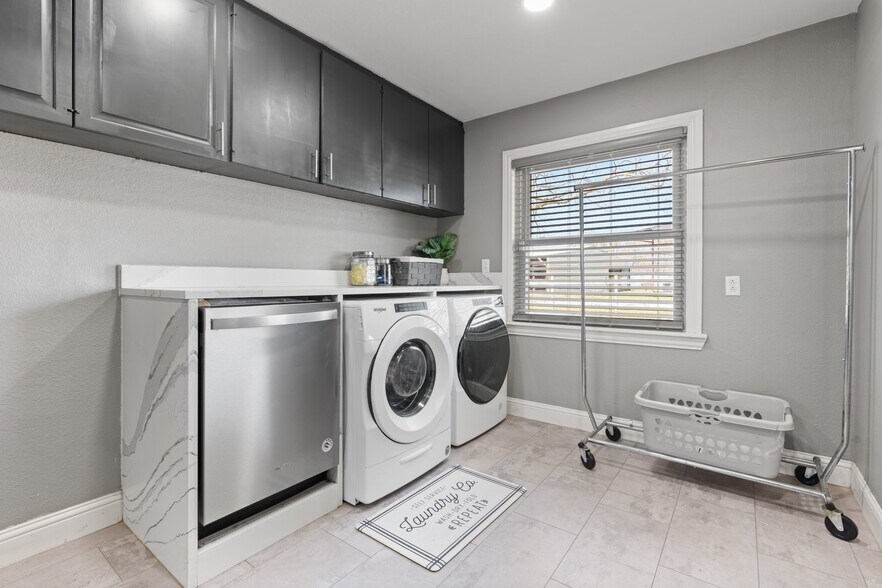 More Photos Of 1641 E Henderson St, Cleburne Land For Sale