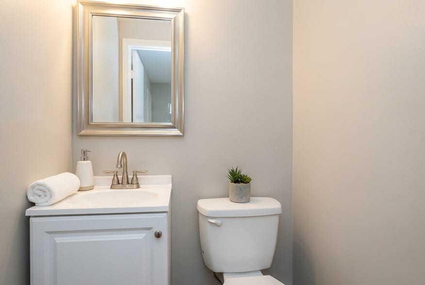 More Photos Of 22 S Madison Ave, Spring Valley Office For Sale