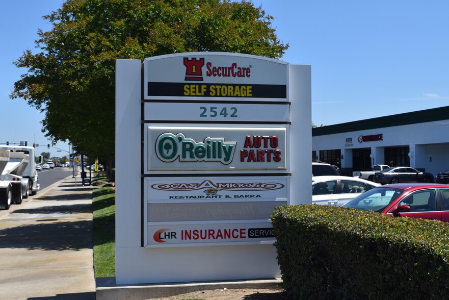 More Photos Of 2542 Patterson Rd, Riverbank Storefront Retail Office For Lease
