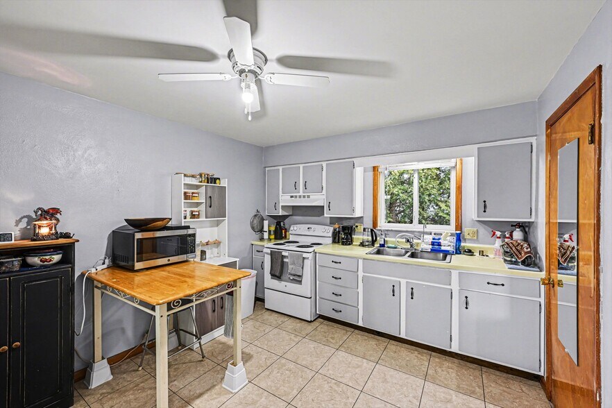 More Photos Of 234-236 High st, Fairborn Multifamily For Sale