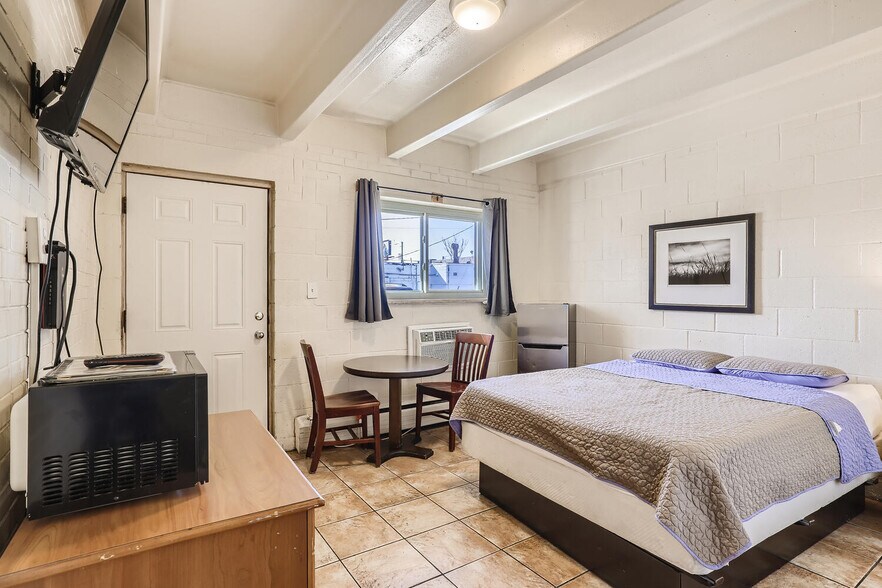 More Photos Of 1525 Valentia St, Denver Hotel For Sale