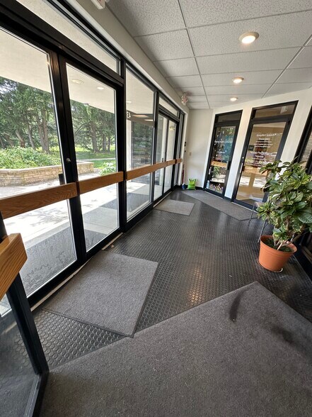 More Photos Of 431-441 E Chocolate Ave, Hershey Medical For Lease