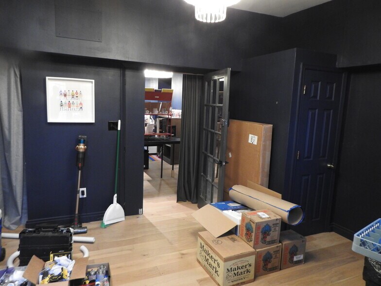 Primary Photo Of 1520 U St NW, Washington Storefront For Lease